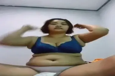 Cewek BH Biru Bilang Mau Tidur Malah Digenjot Nikmat